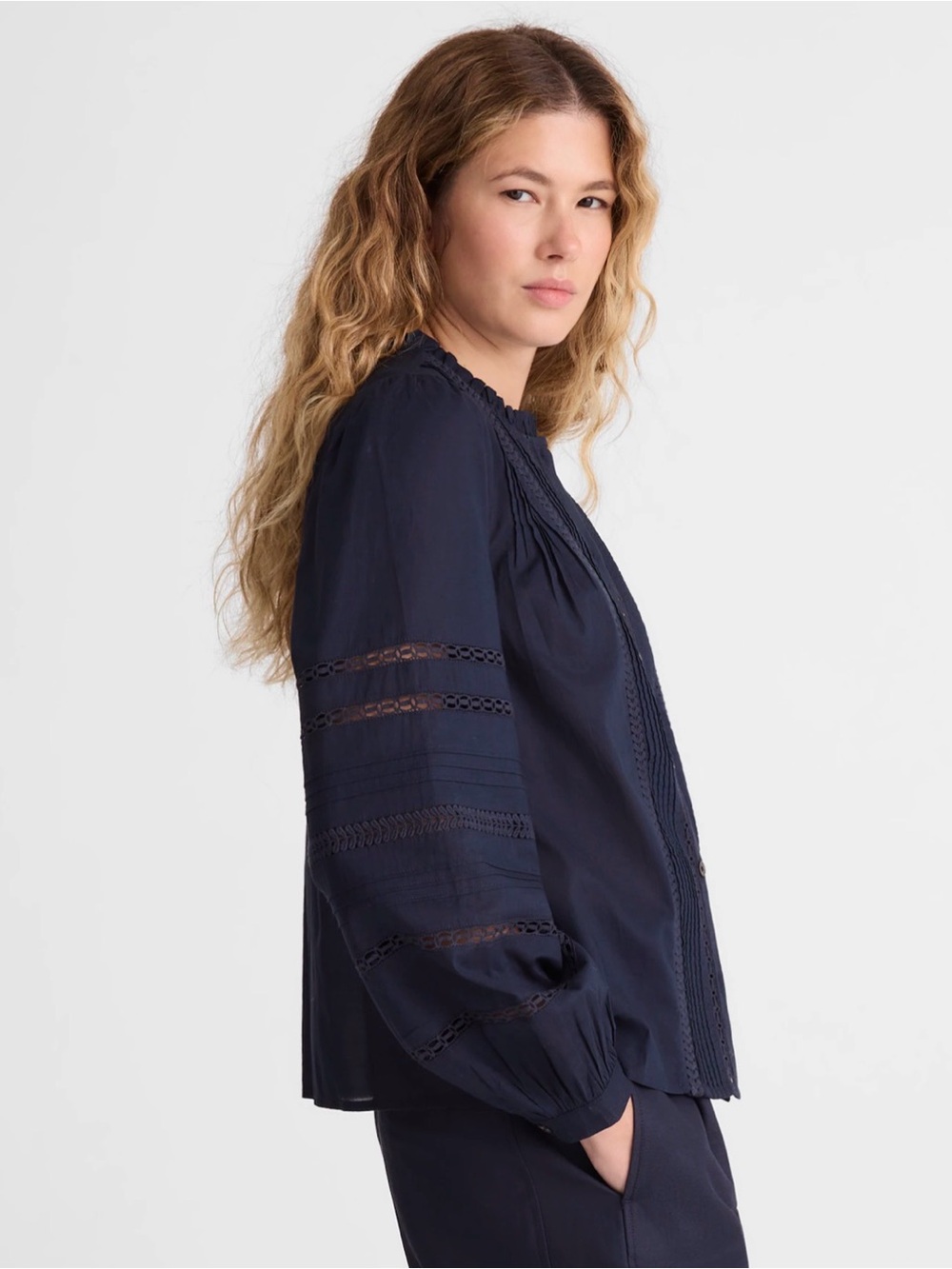 Madewell Lace-Insert High-Neck Pintuck Top Classic Navy Size M NWT - Picture 3 of 11